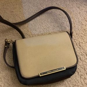 tommy hilfiger crossbody